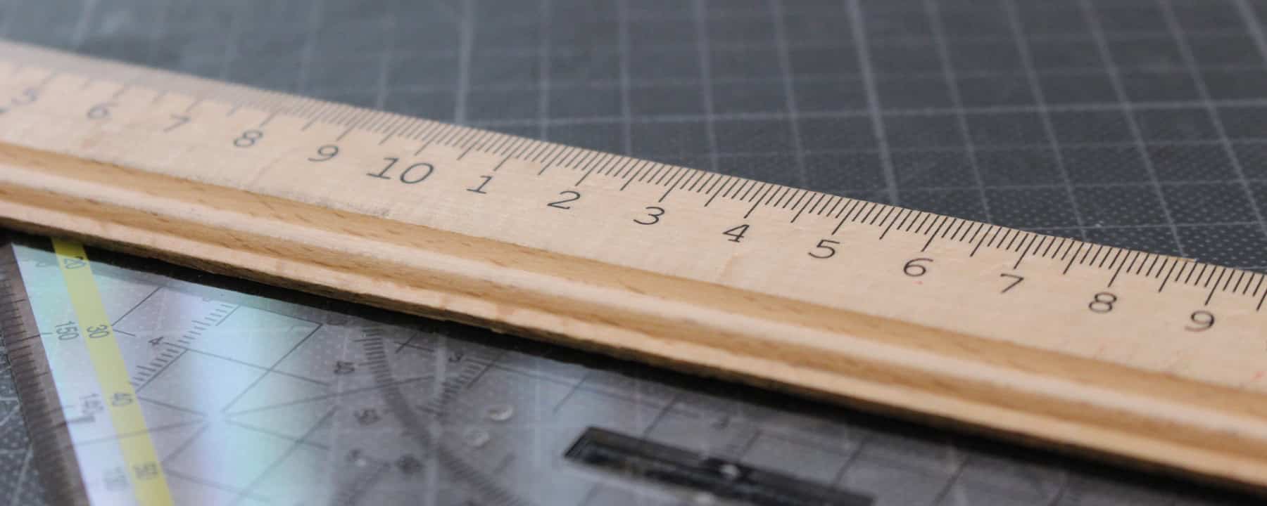 Ruler and set square - symbolic image for social media image sizes and video resolutions